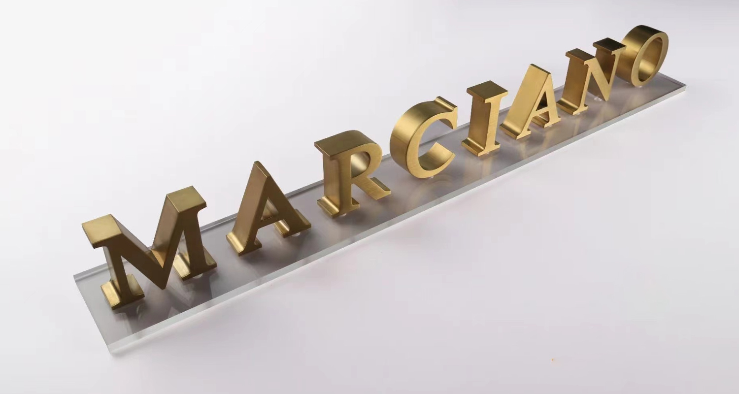 Letras 3d de Acero Inoxidable Rótulos Corpóreos 3D en Acrílico